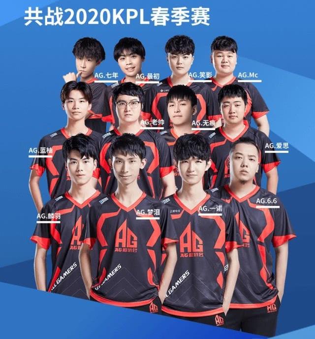 她的父亲是