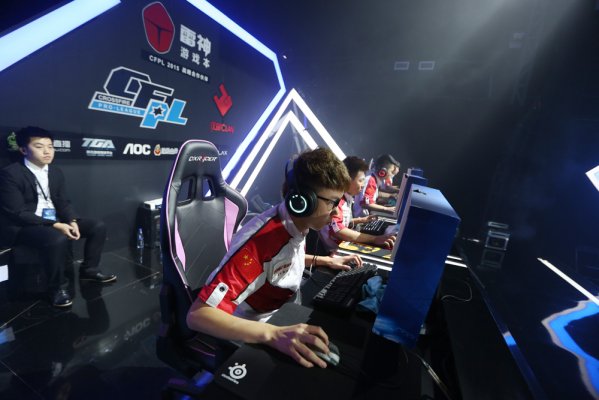 但也更依赖 但也更依赖