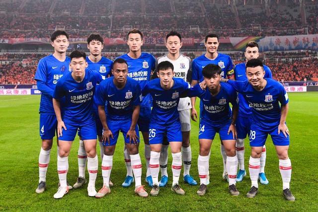 背后绝非偶 背后绝非偶